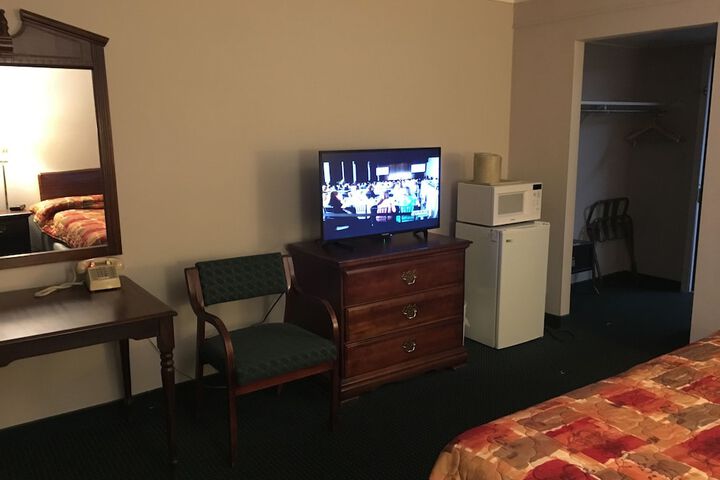 Room 6 of 46