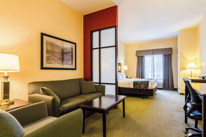 Room 10 of 39