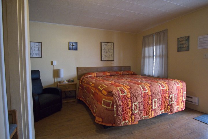 Room 14 of 27