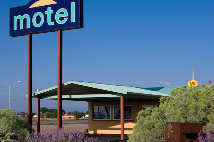 Hotel 4 of 41
