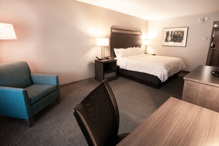 Room 21 of 77