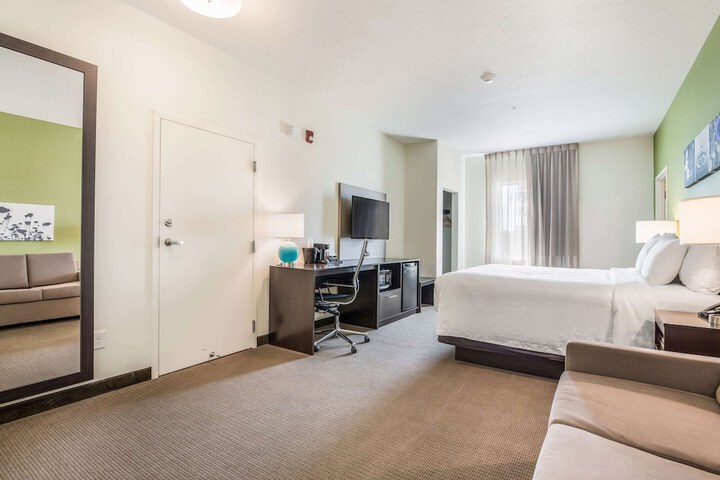 Room 22 of 72