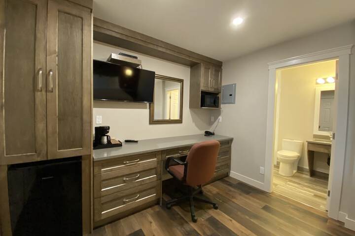 Sahara Courtyard Inn