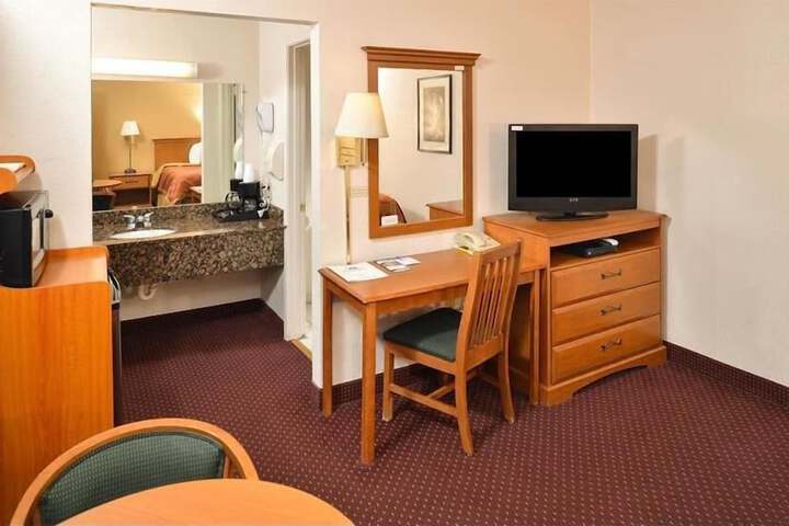 Room 34 of 45