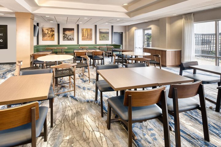 Fairfield Inn and Suites by Marriott Toronto Brampton