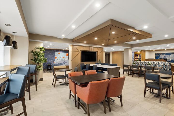 Holiday Inn Express Hotel & Suites Danbury - I-84 by IHG