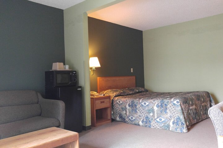 Room 48 of 80