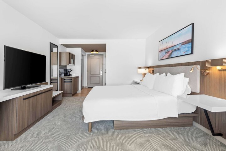 Room 46 of 73