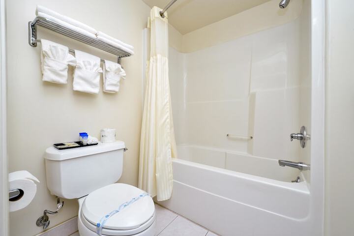Room 16 of 21