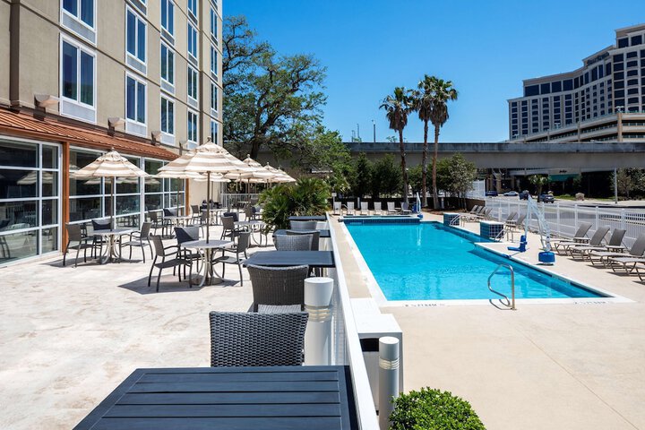 DoubleTree by Hilton Hotel Biloxi