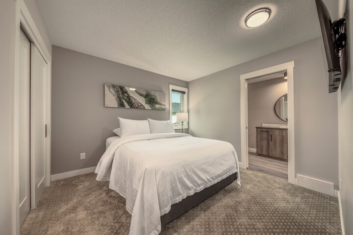 Bighorn Meadows Resort