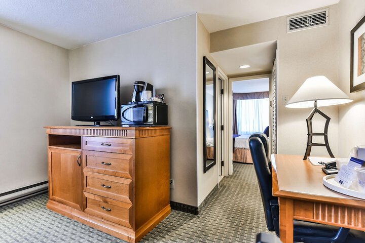 Best Western Plus Cambridge Hotel