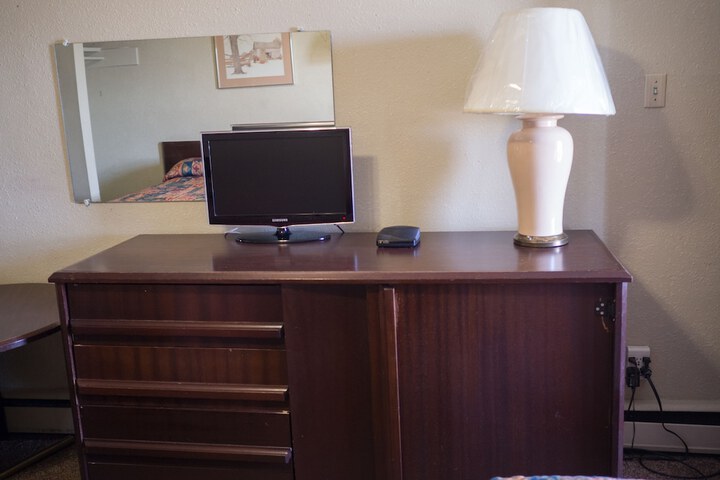 Room 10 of 44