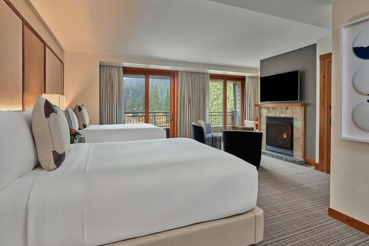 The Ritz-Carlton Lake Tahoe