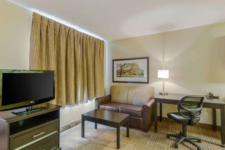 Room 16 of 29