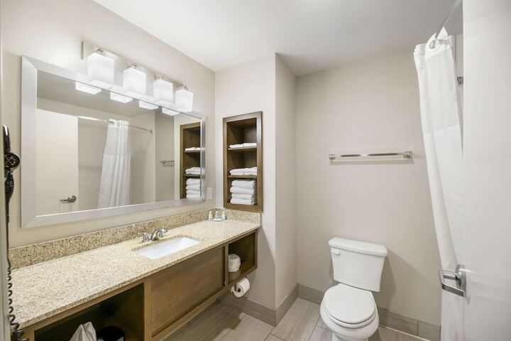 Quality Inn & Suites Carlsbad Caverns Area