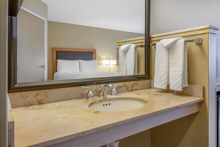 Best Western Plus Ocean View Resort