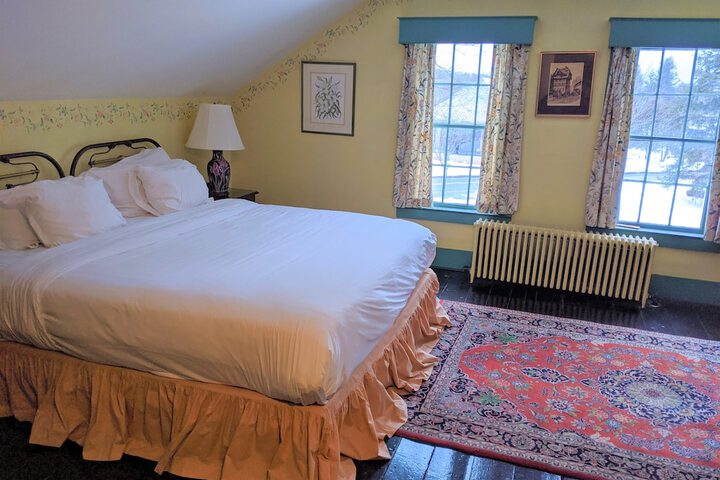 Room 50 of 135