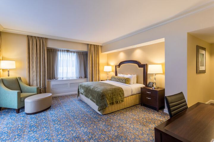 Room 12 of 125
