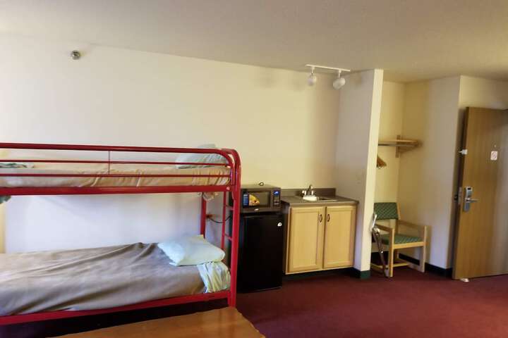 Room 131 of 232