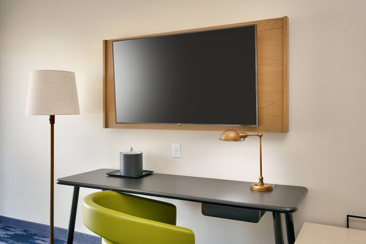 Room 27 of 56