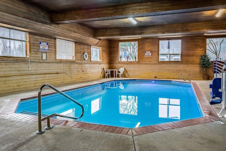 Pool 5 of 33
