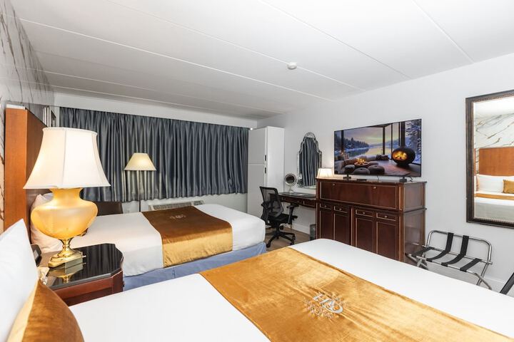 Metro Points Hotel