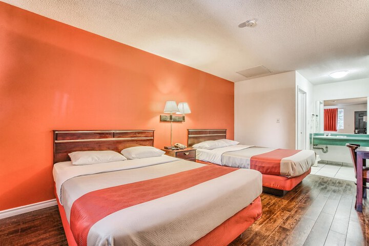 Room 22 of 29
