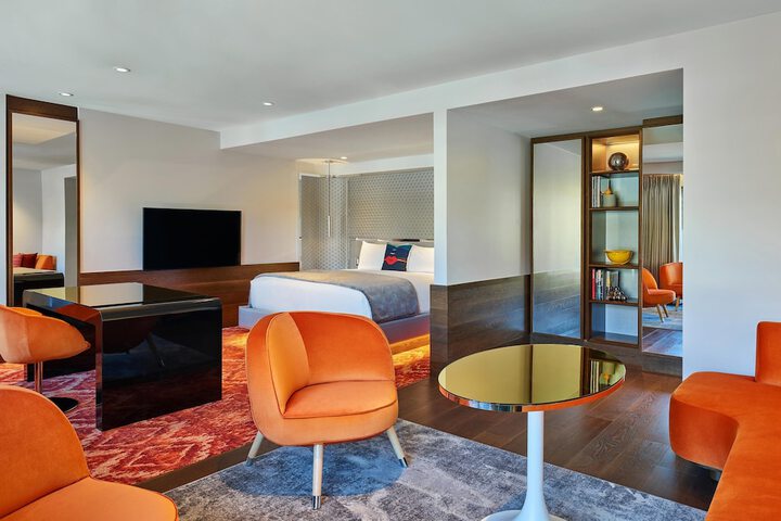 Room 34 of 78