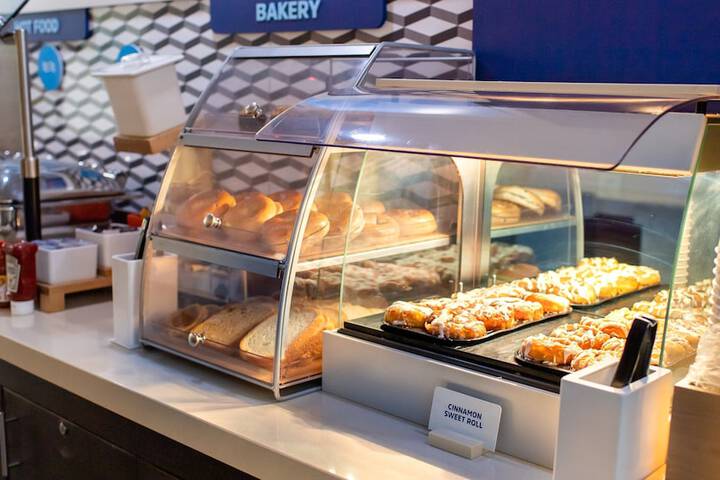 Holiday Inn Express Hickory-Hickory Mart by IHG