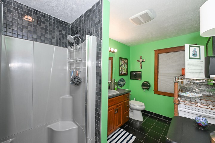 Room 227 of 276