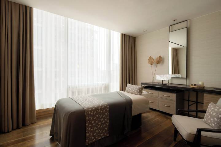 Room 25 of 92