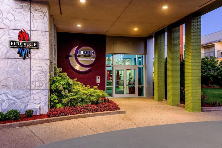 Oasis Hotel & Convention Center an Ascend Collection Hotel
