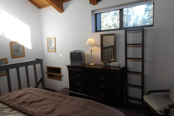 Room 30 of 104