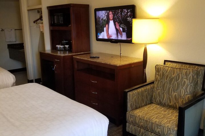 Room 36 of 115