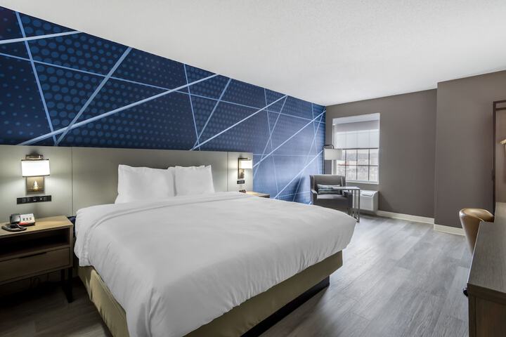 Room 16 of 30