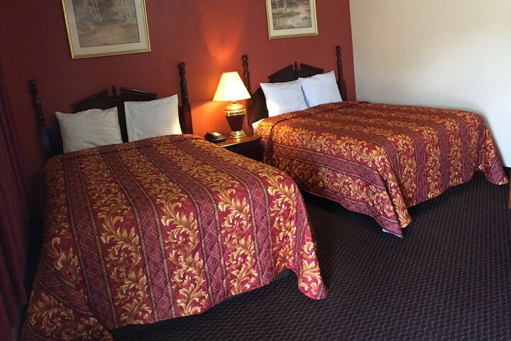 Room 14 of 18