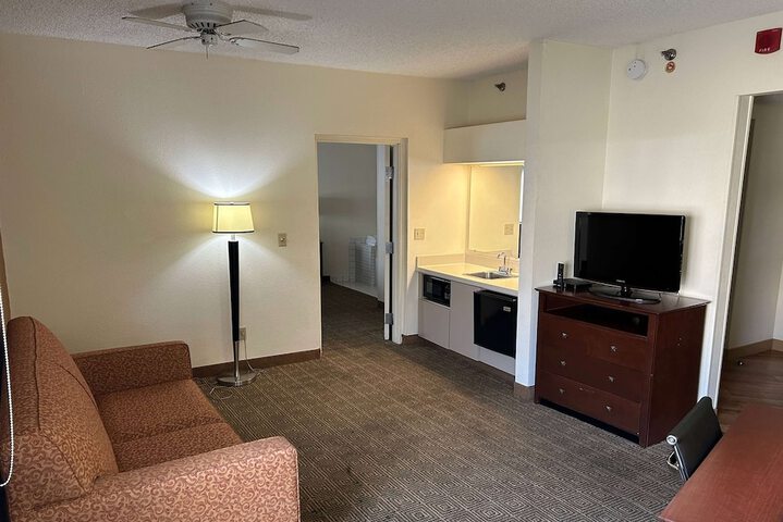 Room 35 of 58
