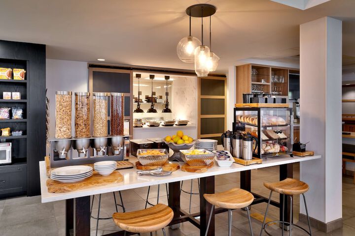 Breakfast/Coffee Service 40 of 46