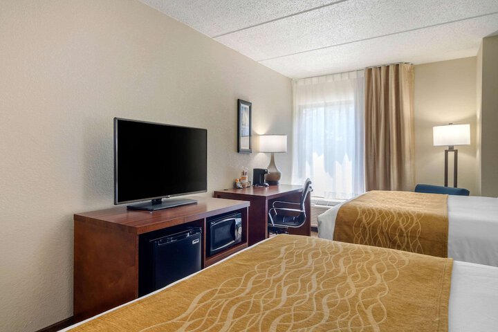Room 30 of 48