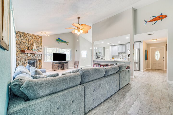 Riverfront Home With Private Dock Fire Pit!
