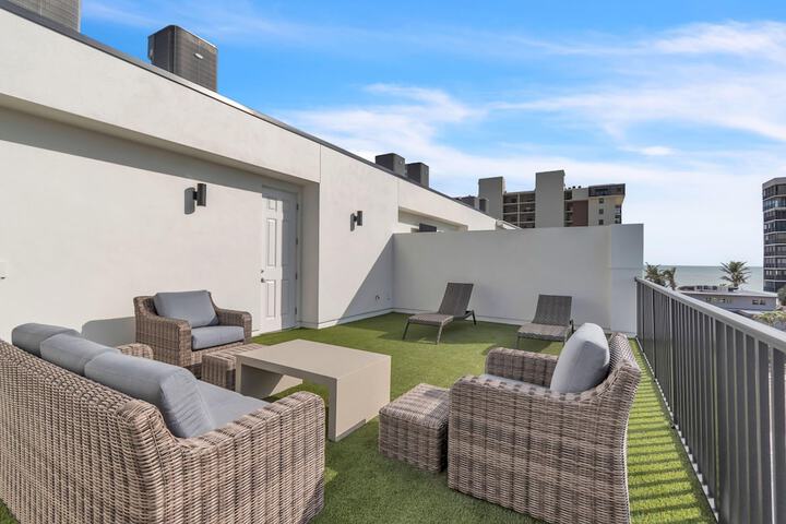 Azul Townhomes A4 - Sunset