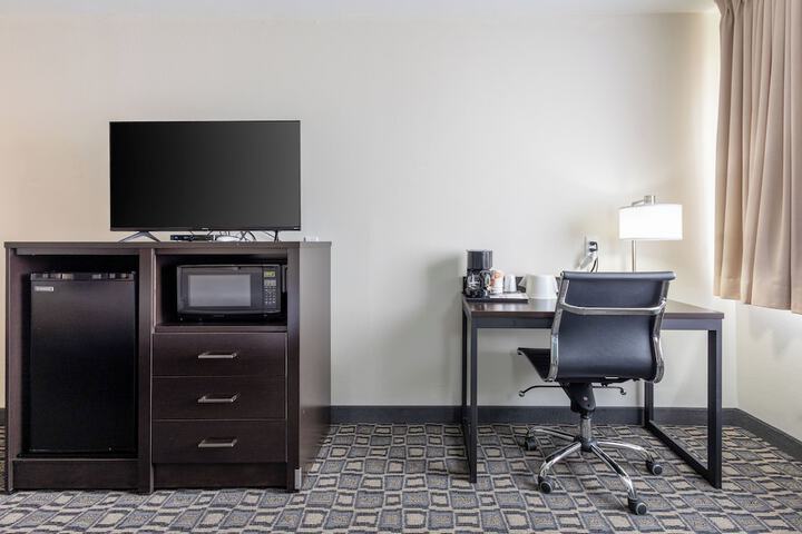 Room 19 of 36