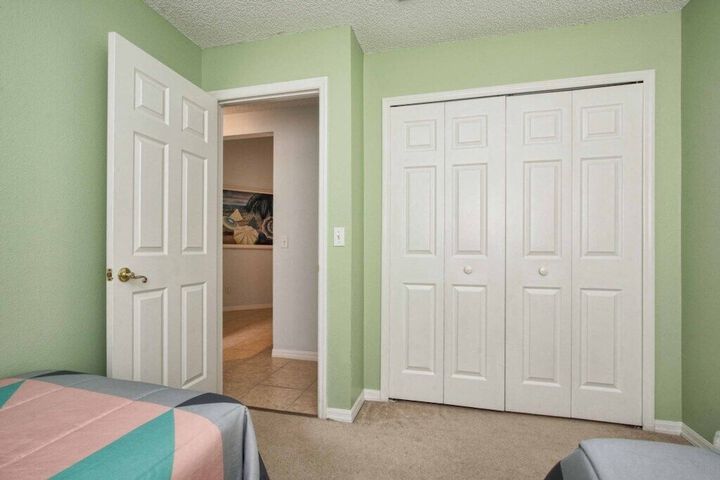 Room 15 of 38