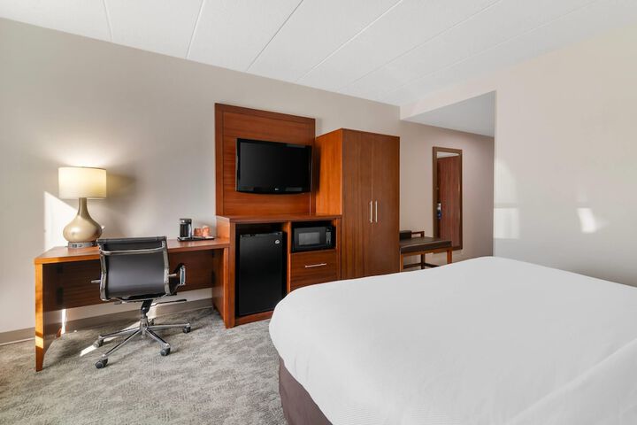 Comfort Inn Manchester Airport