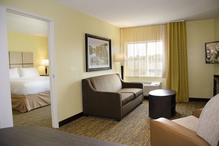 Room 17 of 27