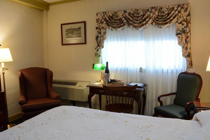 Room 20 of 49