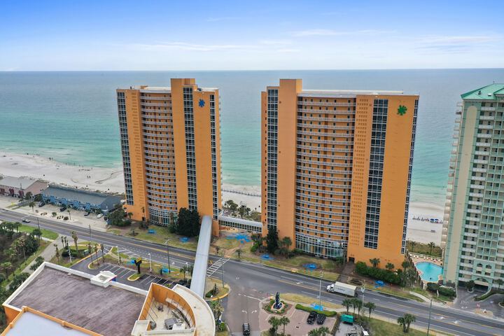 Hotel 2 of 954