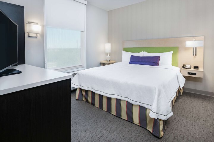 Room 21 of 39