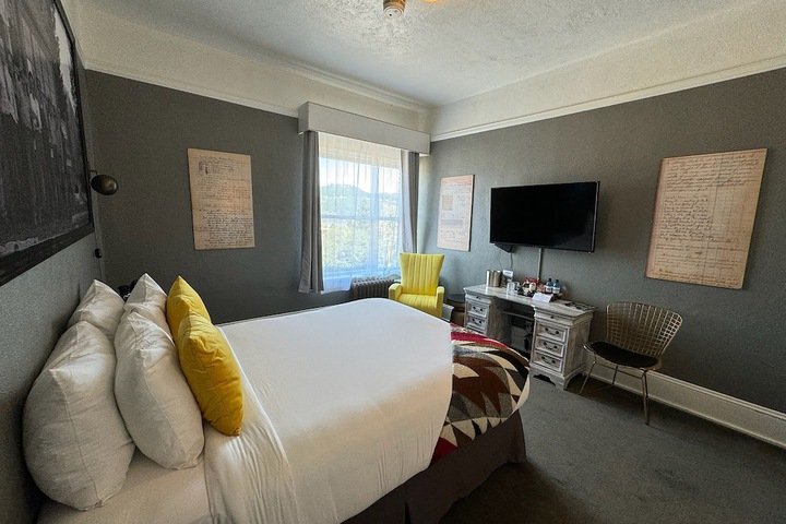 Hood River Hotel